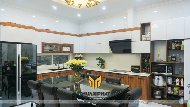 Tủ bếp gỗ công nghiệp Acrylic - Đánh giá chất lượng và giá cả