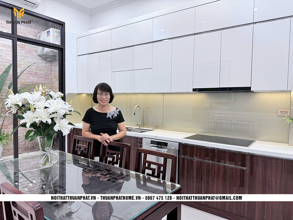 Hoàn thiện tủ bếp inox cánh nhựa Acrylic nhà chị Loan tại Thanh Xuân Hà Nội