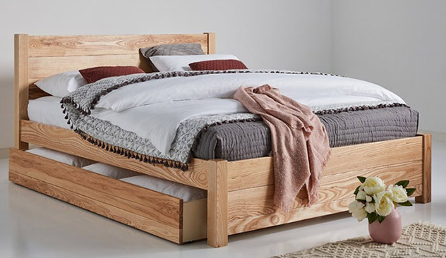 Giường gỗ tần bì
