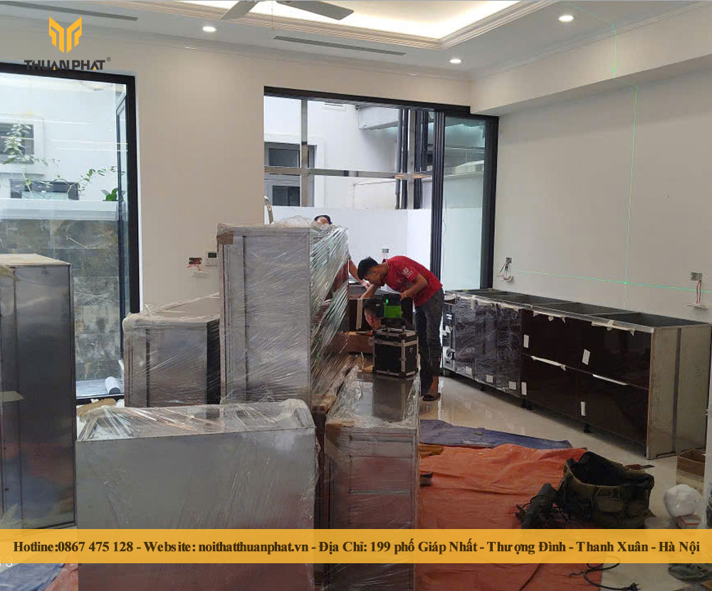 Tủ bếp Acrylic sử dụng thùng gỗ MDF lõi xanh chống ẩm phủ Melamine vân gỗ An Cường