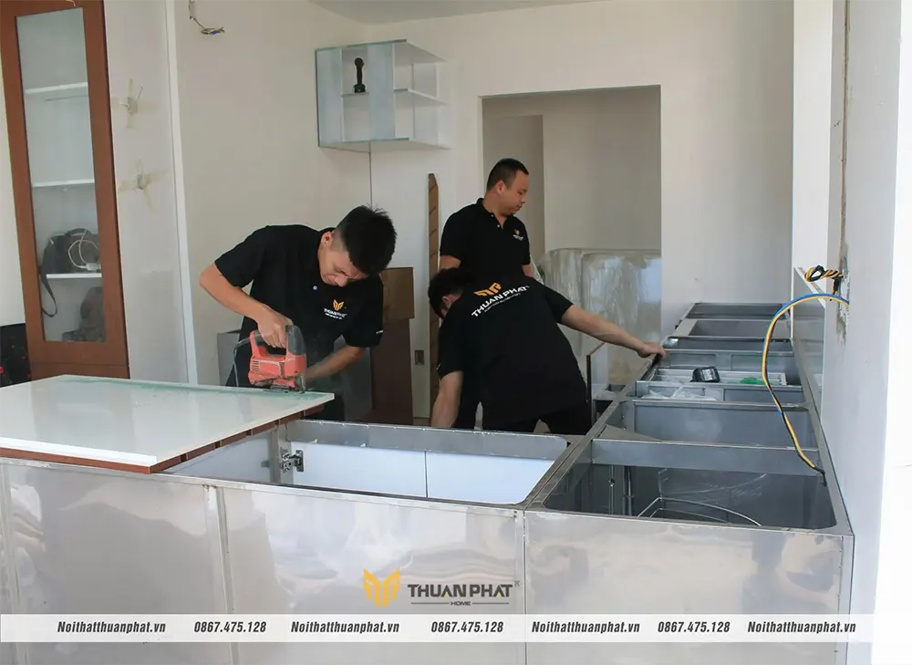 Đội ngũ thi công chuyên nghiệp, lành nghề