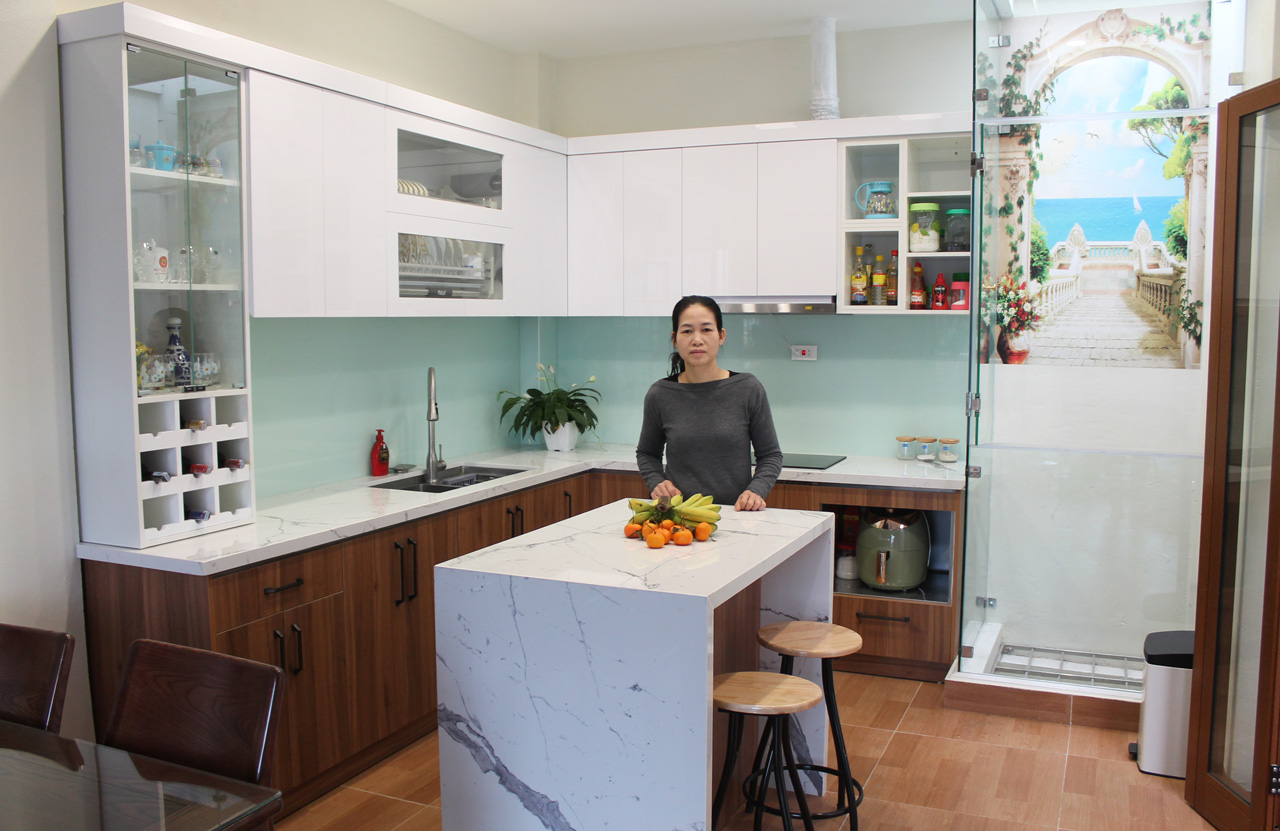 Thi Công Tủ bếp Inox cánh Laminate & Acrylic có bàn đảo sang trọng - chị Hạnh - Khương Trung, Thanh Xuân, HN
