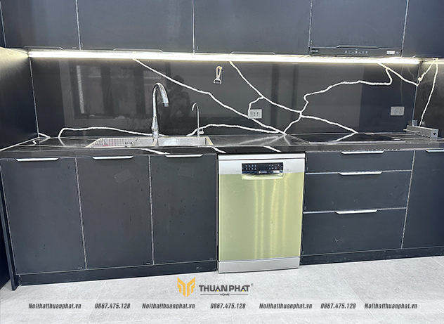 cận cảnh tủ bếp dưới