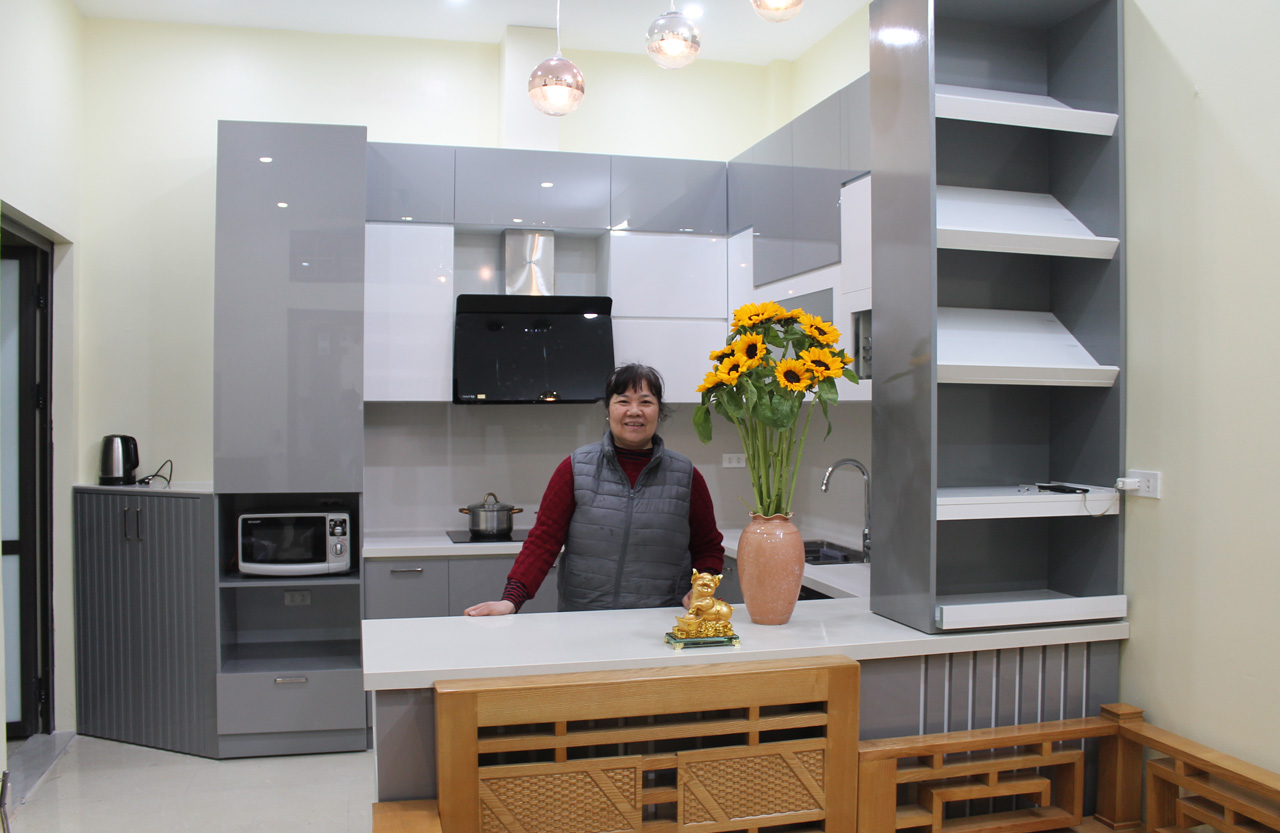 Thi Công Tủ bếp nhựa Picomat cánh Acrylic với quầy bar đẹp hiện đại - cô Loan - Hồng Hà, Ba Đình, Hà Nội