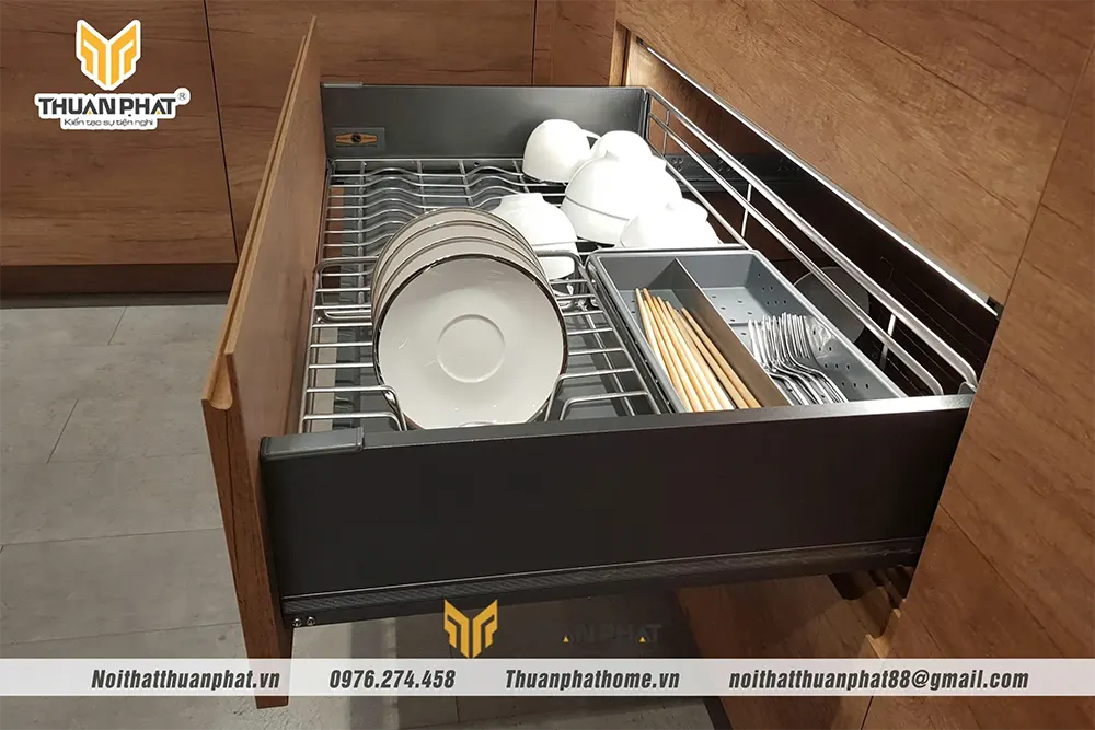 Phụ kiện tủ bếp với thành ray hộp 600mm