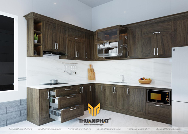 Tủ bếp gỗ sồi sơn màu óc chó 2024 được thiết kế với kiểu dáng hiện đại, tinh tế và sang trọng. Với chất liệu gỗ sồi tự nhiên, tủ bếp này sẽ làm tăng tính thẩm mỹ và ấm cúng cho không gian bếp của bạn.
