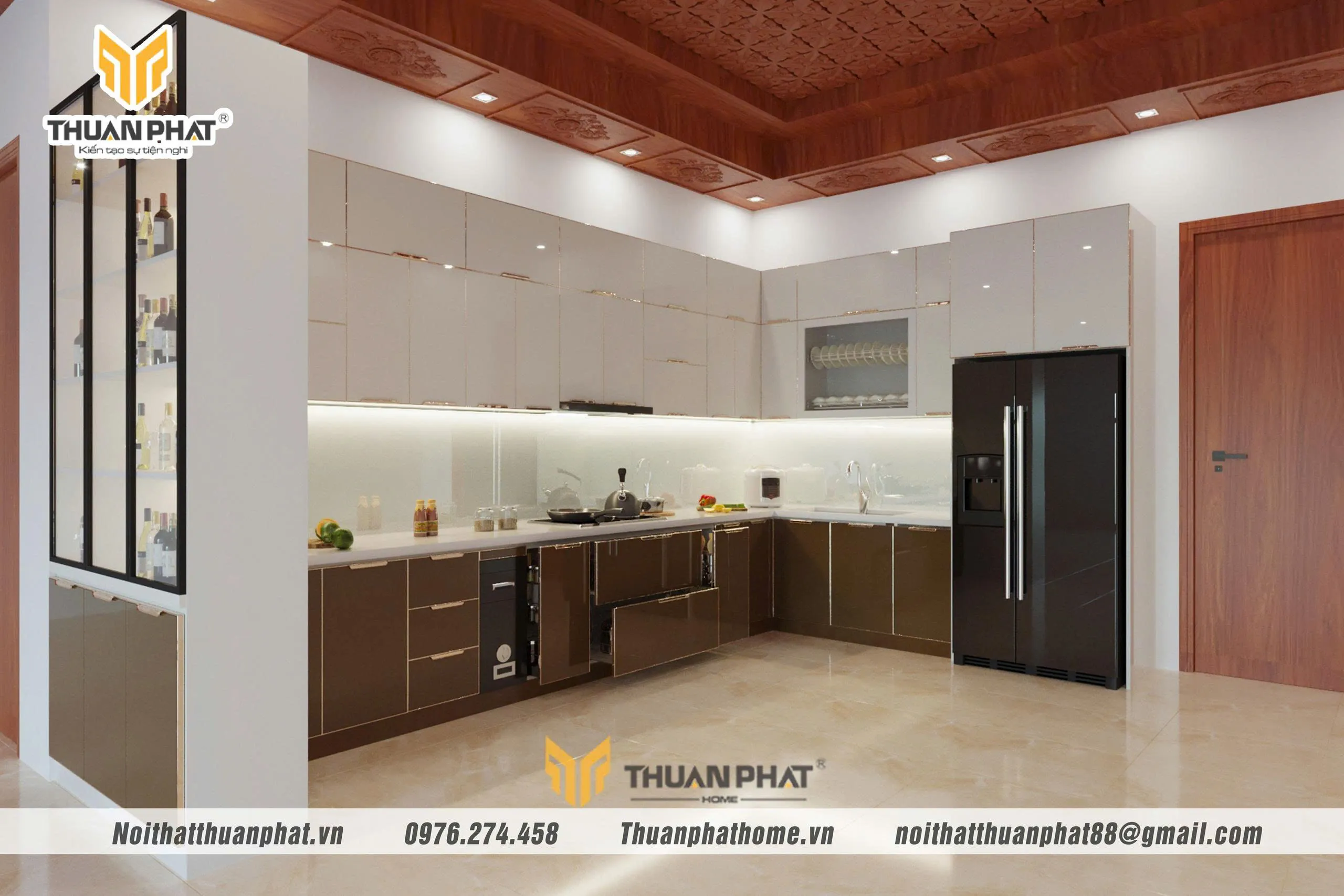 Mẫu tủ bếp inox cánh kính chữ L kịch trần giúp tối ưu không gian