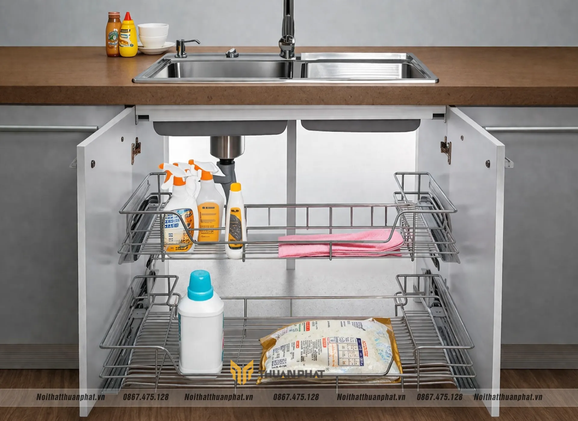 Lắp khay trượt tiện lợi dưới khoang chậu rửa 
