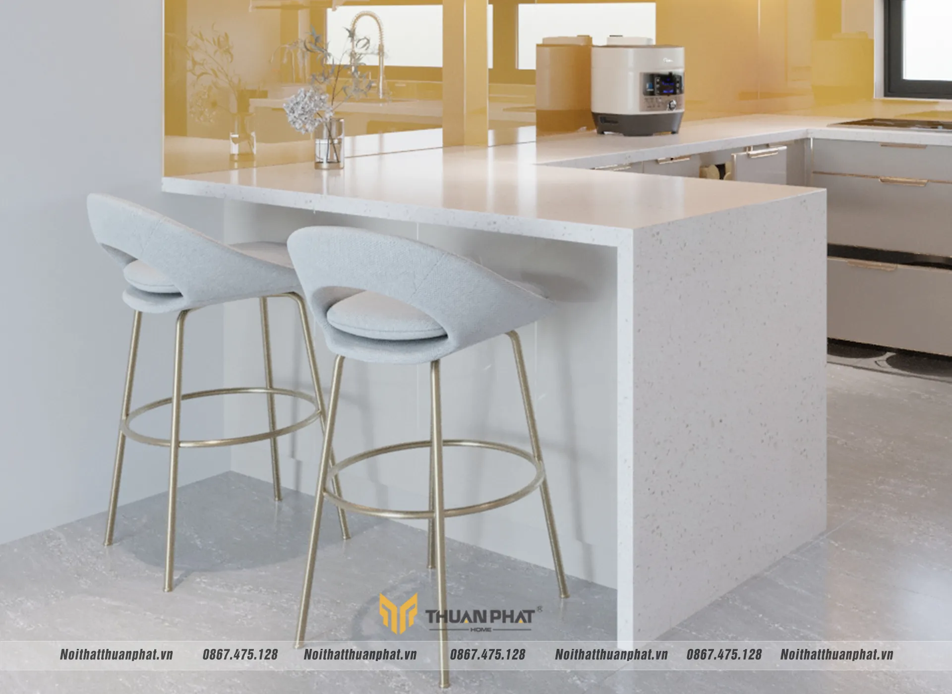 Cận cảnh các đường góc của tủ bếp chị Phương