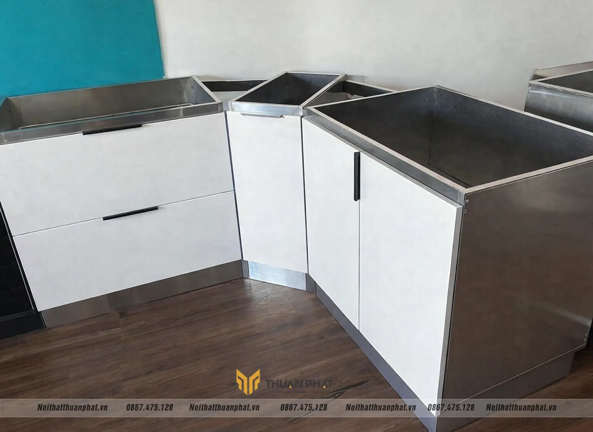 Tủ bếp inox cánh nhựa giải pháp của sự bền bỉ