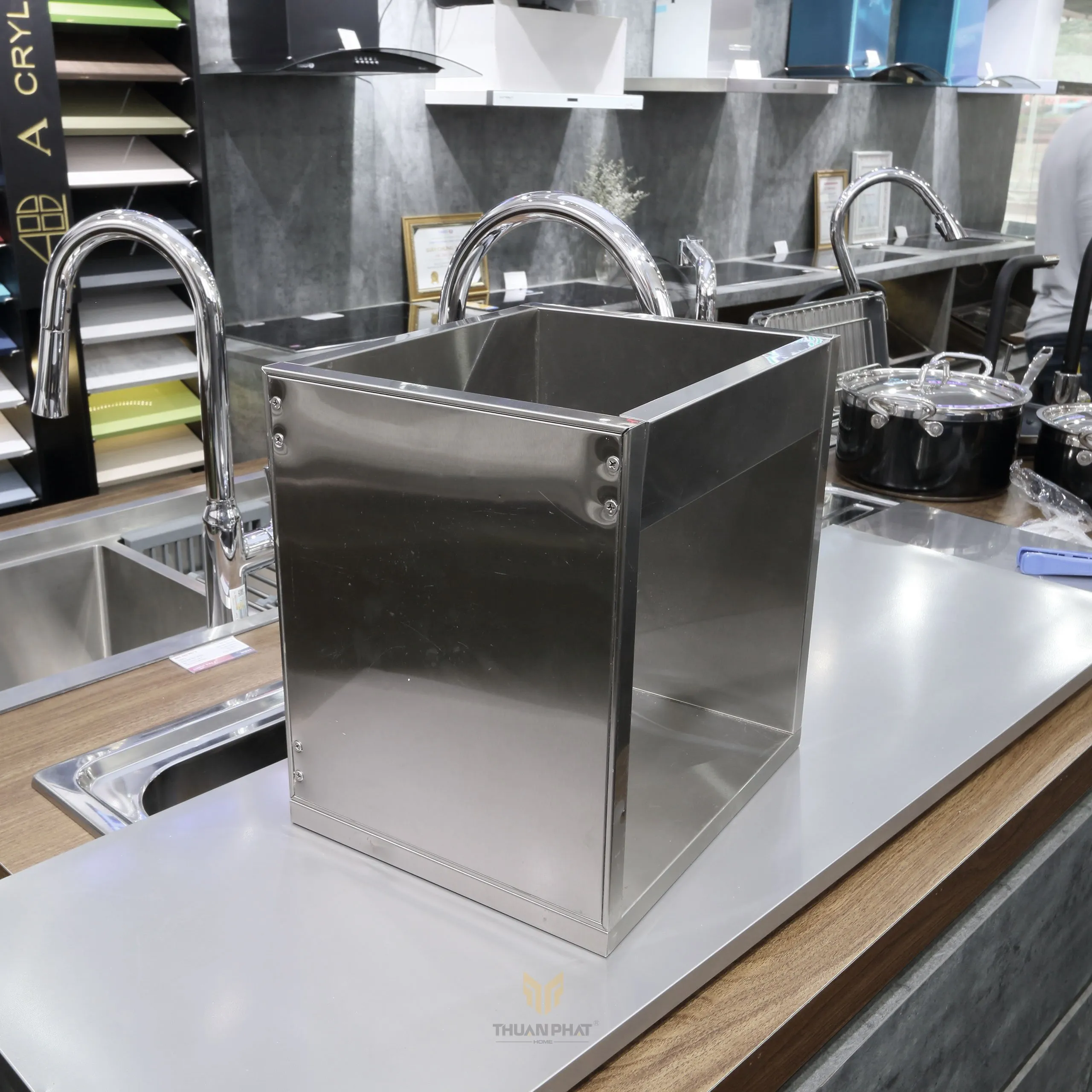 Thùng inox 304 cao cấp nhập khẩu 