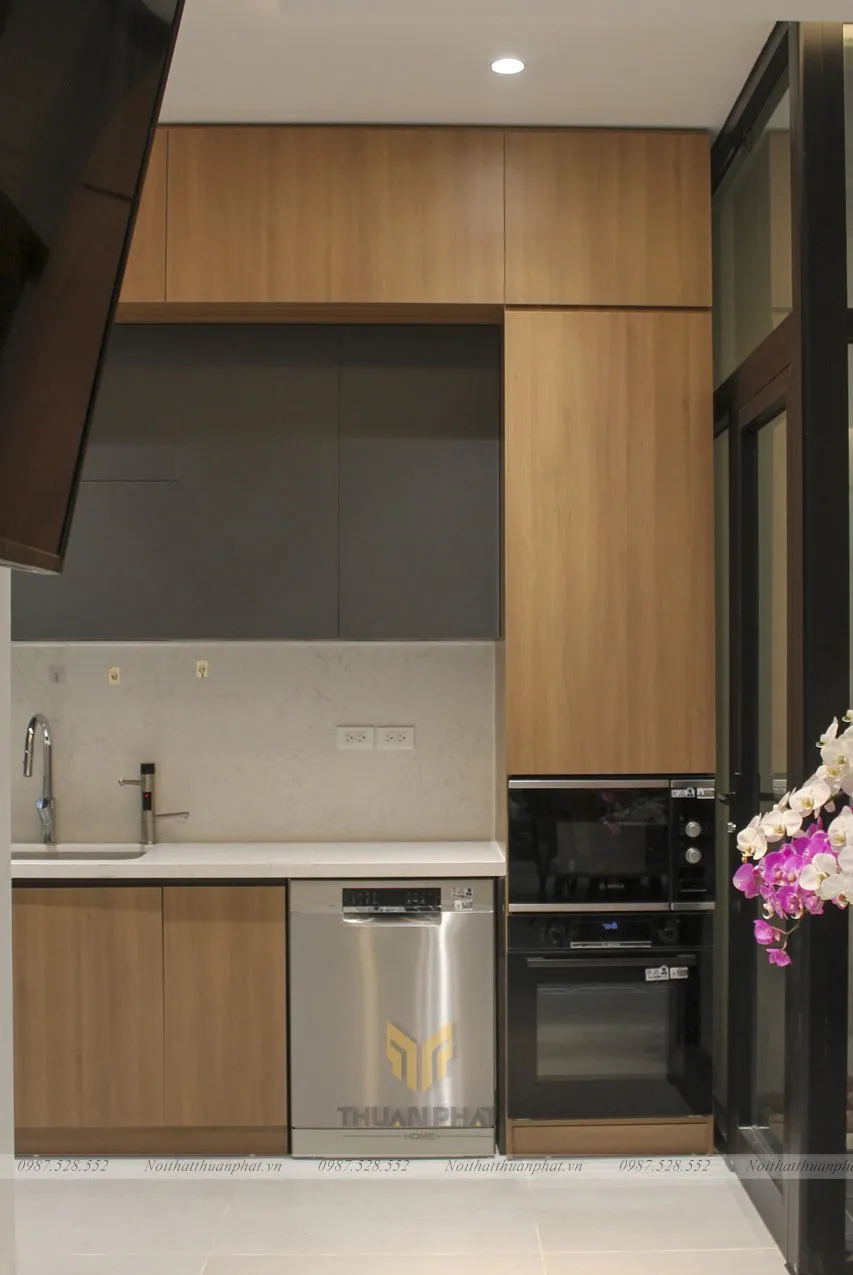 Mẫu tủ bếp nhựa Laminate 