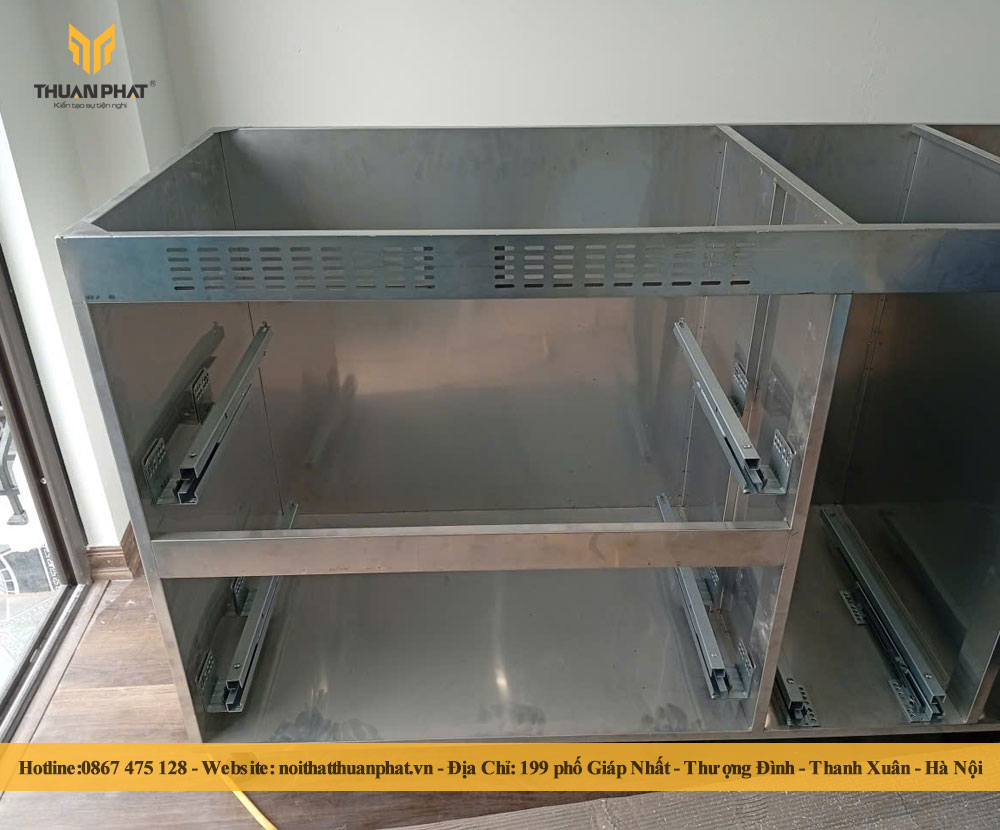 Khung mẫu inox 304 có sẵn tại Showroom Nội Thất Thuận Phát 