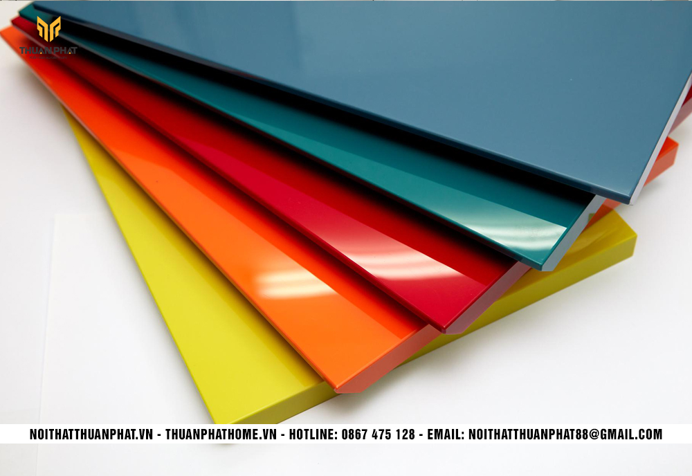 Hình ảnh tủ bếp nhựa cánh Acrylic hiện đại