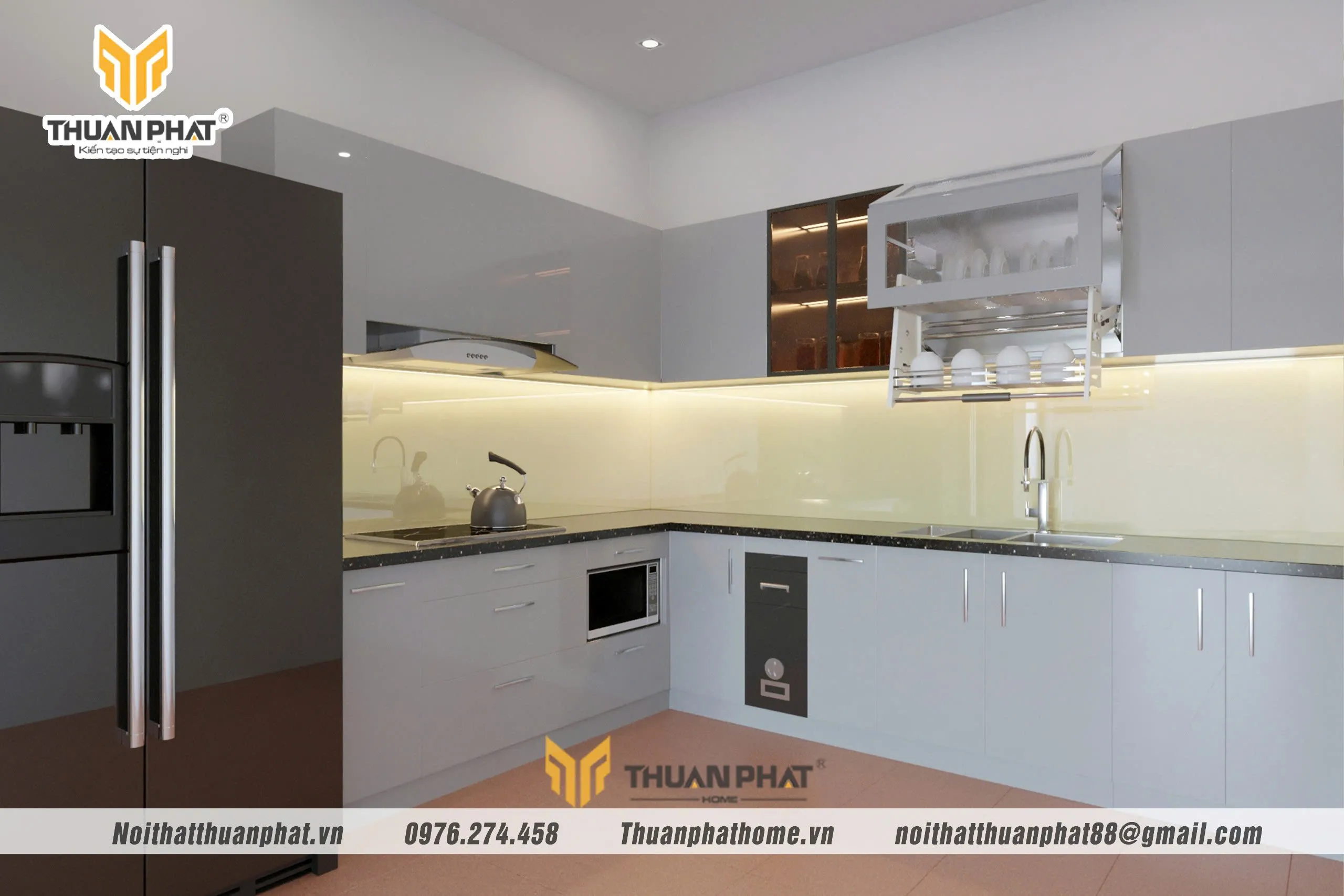 Tủ bếp nhựa cánh acrylic màu be phối vân gỗ nhà chị Thơm