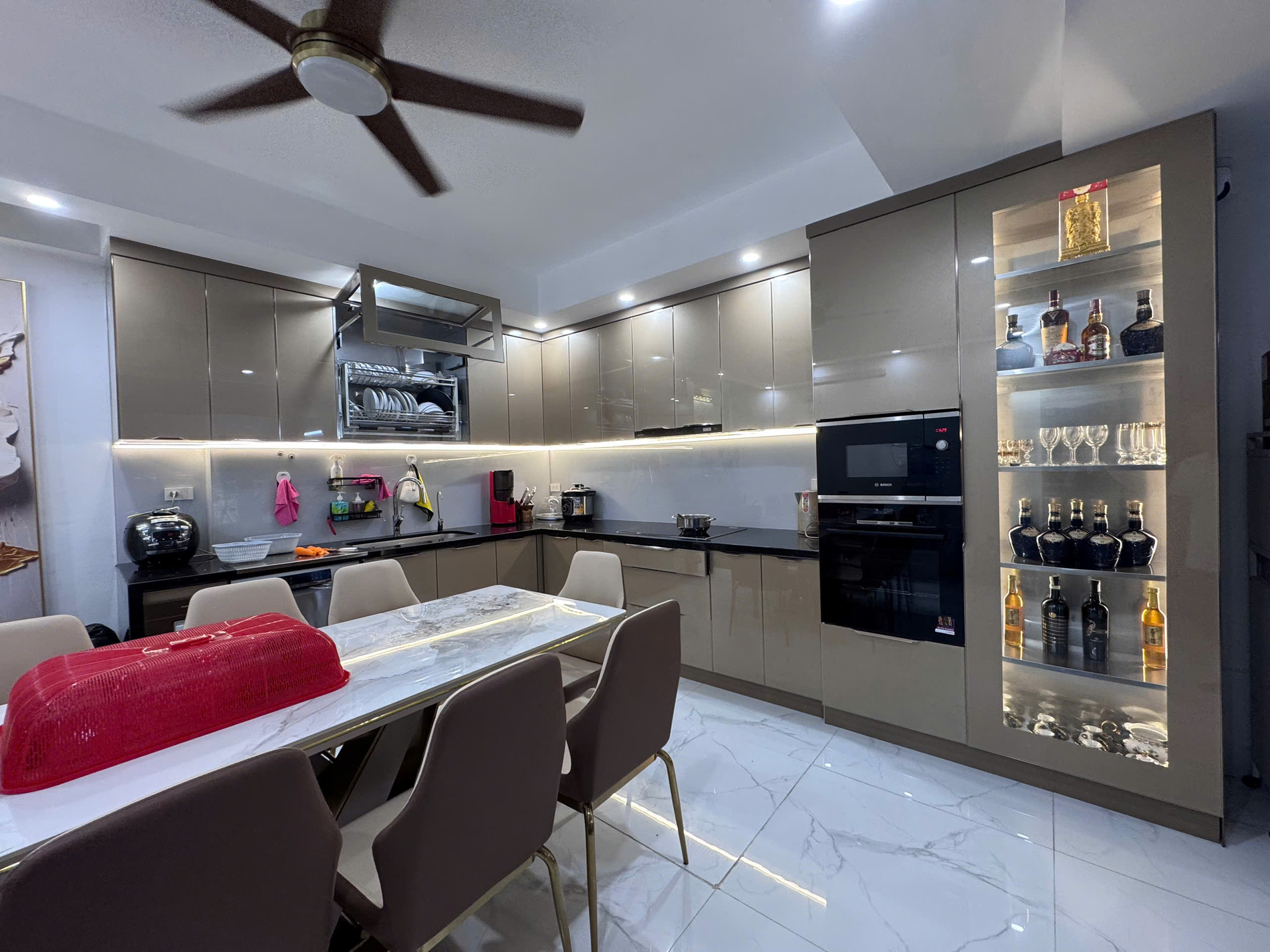 Thi Công Tủ Bếp Inox Cánh Kính Nhà Chị Hương – Kim Giang, Hà Nội
